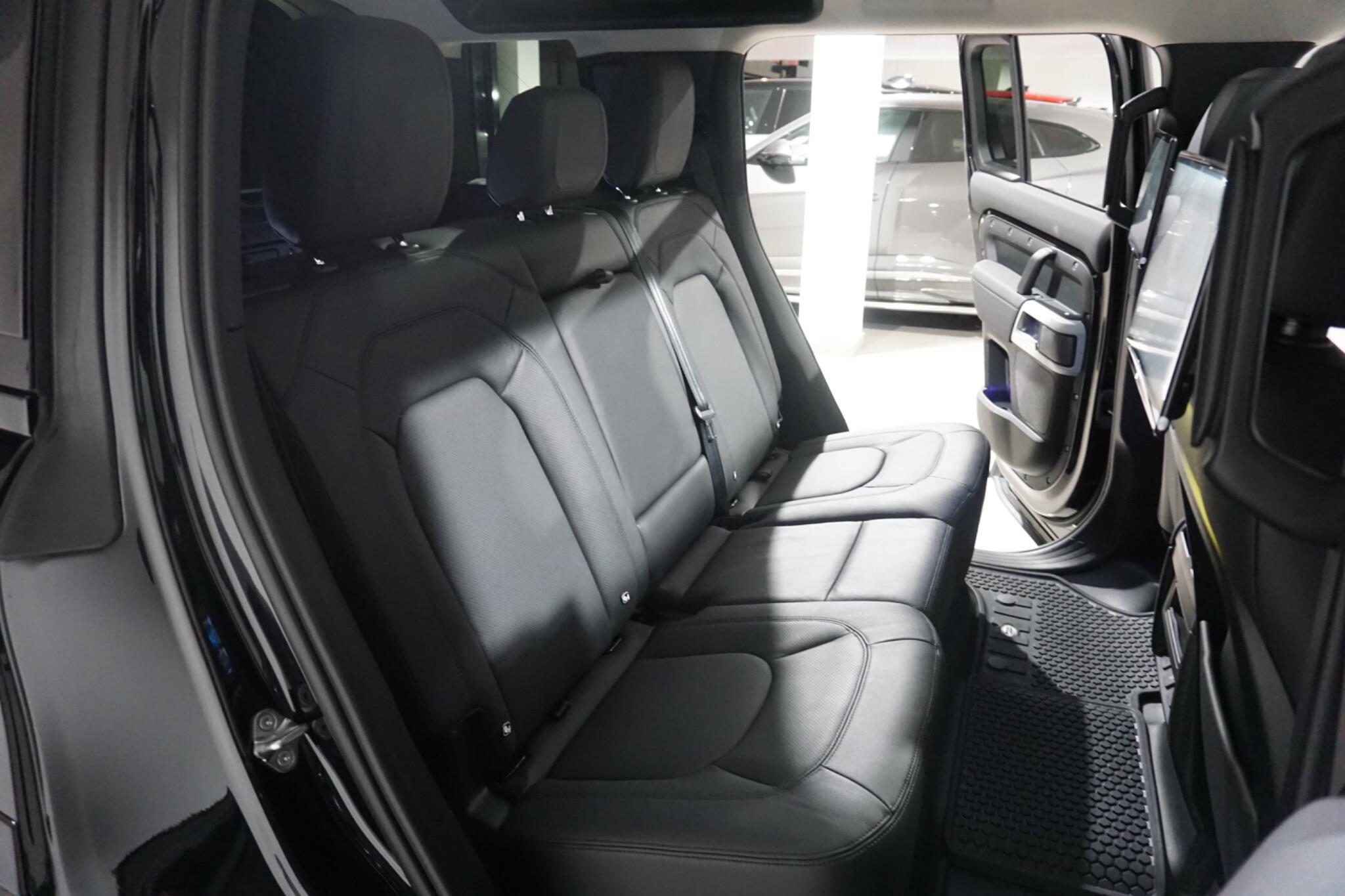 Land Rover Defender 110 3.0 P400 MHEV XS Edition SUV 5dr Petrol Auto 4WD Euro 6 (s/s) (400 ps)